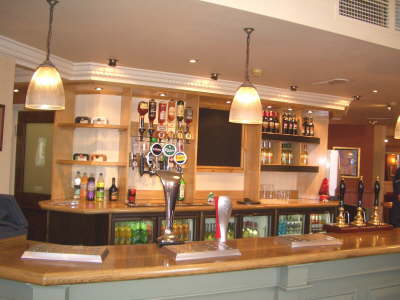 Centre bar